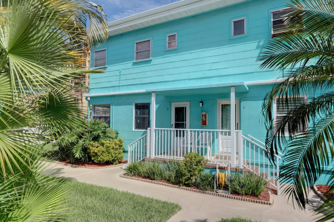 Cute One Bedroom At The Coral Resort Apts Clearwater Beach Exteriör bild